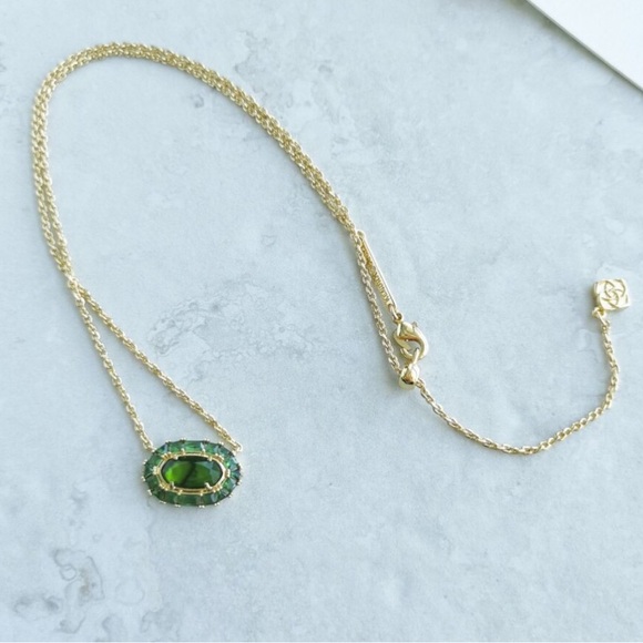 Kendra Scott Gold Baguette Elisa Emerald
Mix Pendant Necklace - Picture 5 of 6